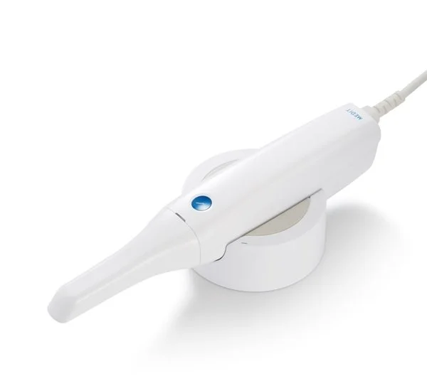 Medit i500 intraoral scanner