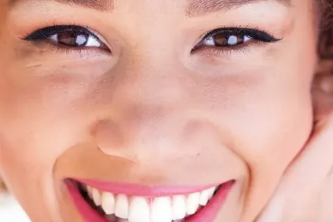 Healthy, even gum line after periodontal care